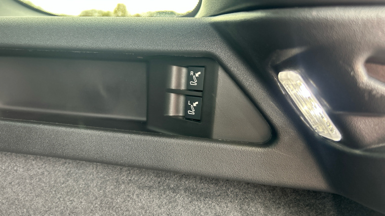 Land Rover Discovery Sport 2.0 D200 Dynamic HSE 5dr Auto [5 Seat] Diesel Station Wagon